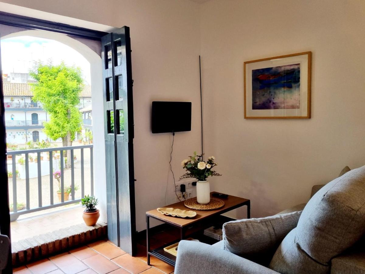 Apartamento Con Patio Sevillano Buitenkant foto